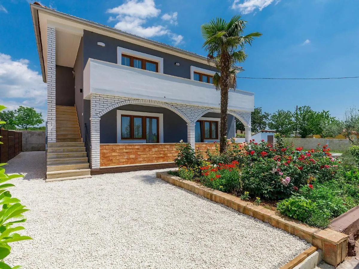 Holiday Home Mia By Interhome Svetvinčenat 0*,  Kroatien