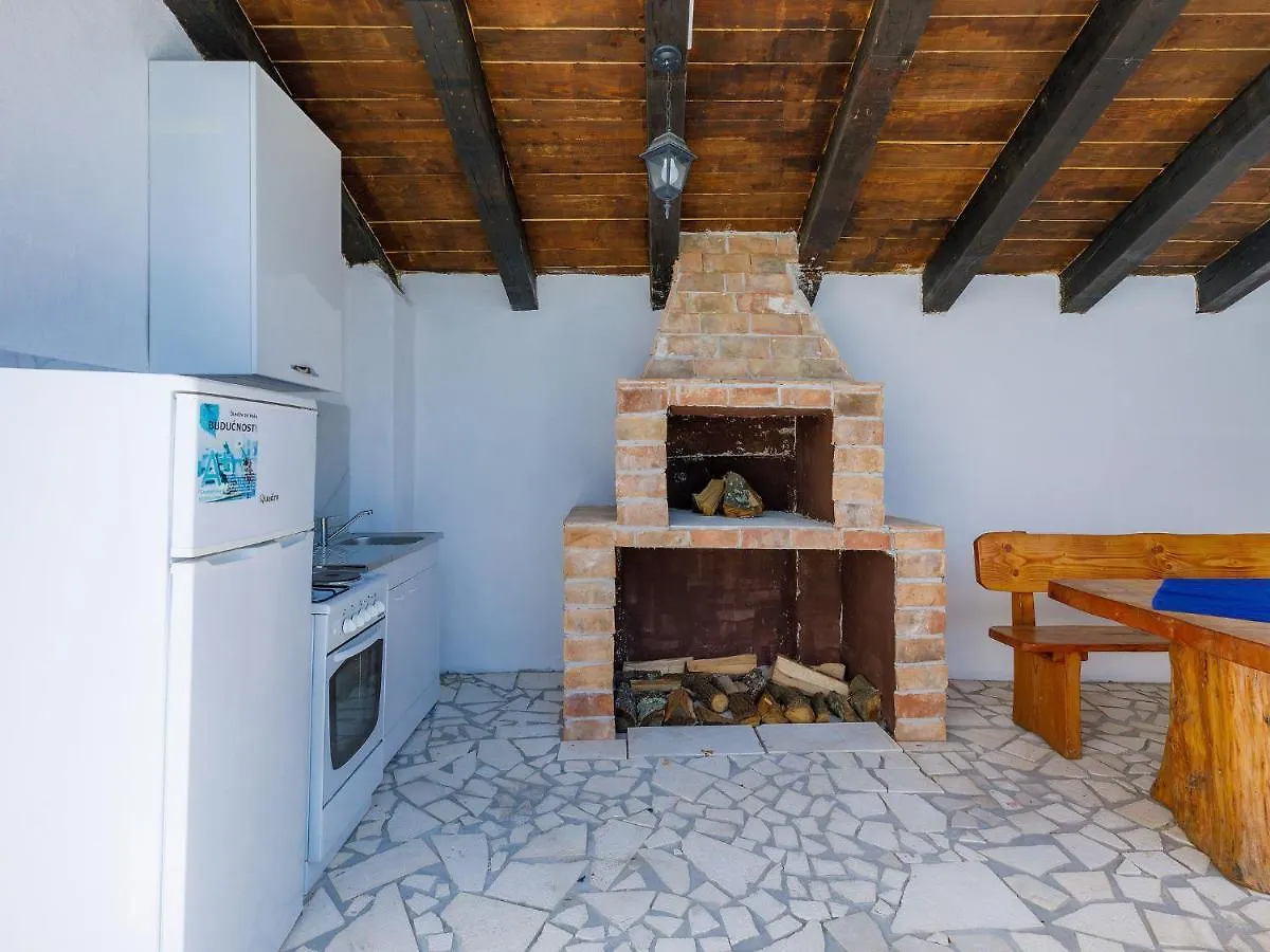 Holiday Home Mia By Interhome Svetvinčenat